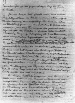 Reproducción de la primera pagina del manuscrito original de la comunicación a la ABC